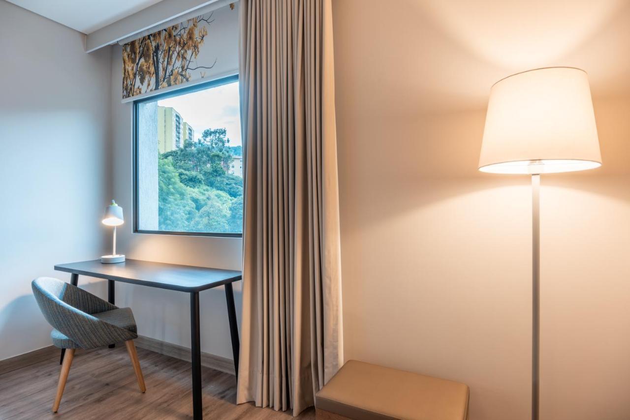 Fairfield By Marriott Medellin Sabaneta Hotel Itagüí Bagian luar foto