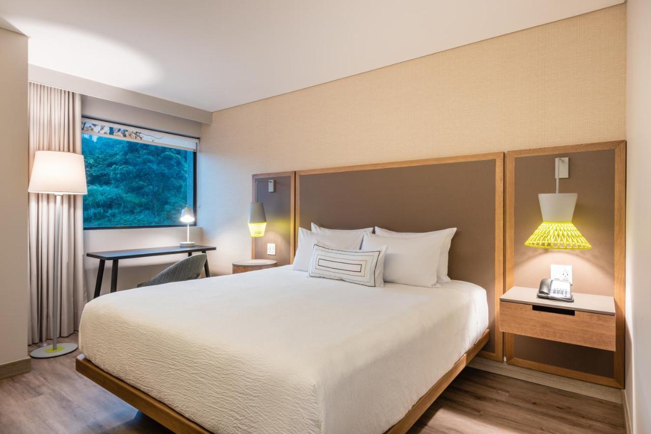 Fairfield By Marriott Medellin Sabaneta Hotel Itagüí Bagian luar foto