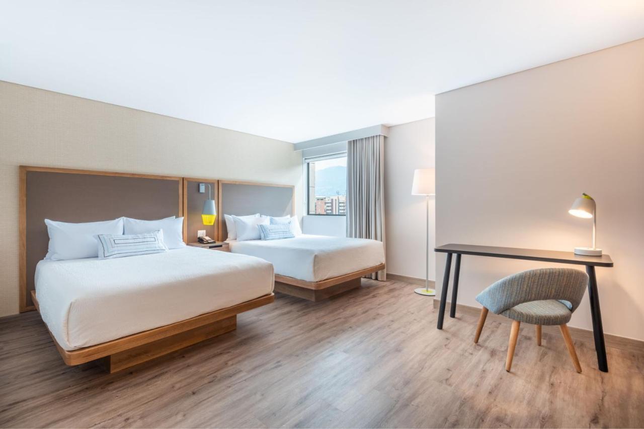 Fairfield By Marriott Medellin Sabaneta Hotel Itagüí Bagian luar foto